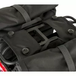 AGU Urban Trend Vandtæt Cykeltaske Dobbelt Til Bagagebærer Sort -Zefal Salg AGU Urban Trend Vandtaet Cykeltaske D 1594908545 04